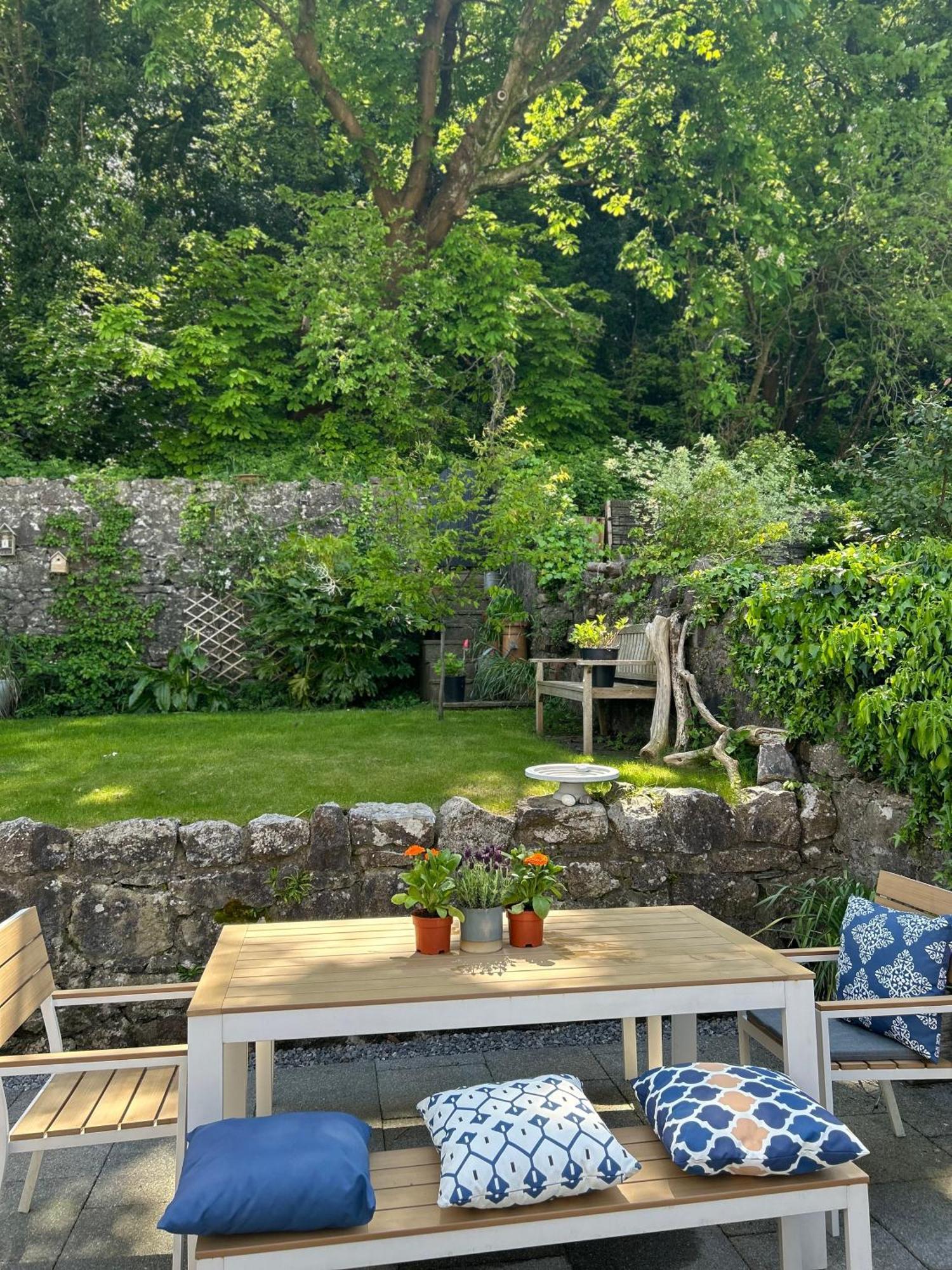 View At 142 Bed and Breakfast The Mumbles Εξωτερικό φωτογραφία